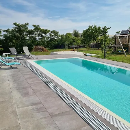 Akacfa Vendeghaz Tatil Evi